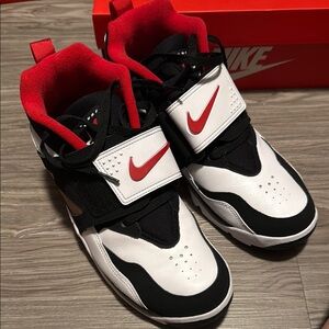 Nike Black and Red Athletic Sneakers with Dynamic Design